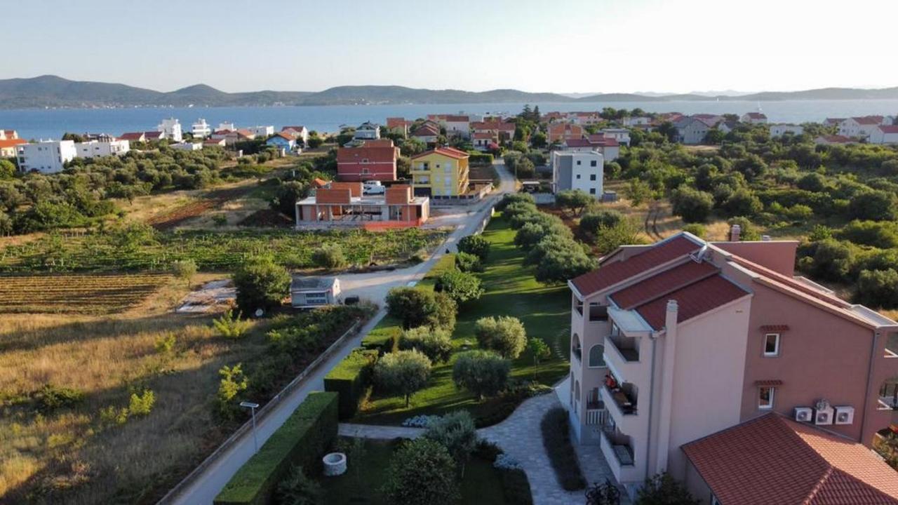 Luxury Apartments Garden Sukosan Ngoại thất bức ảnh