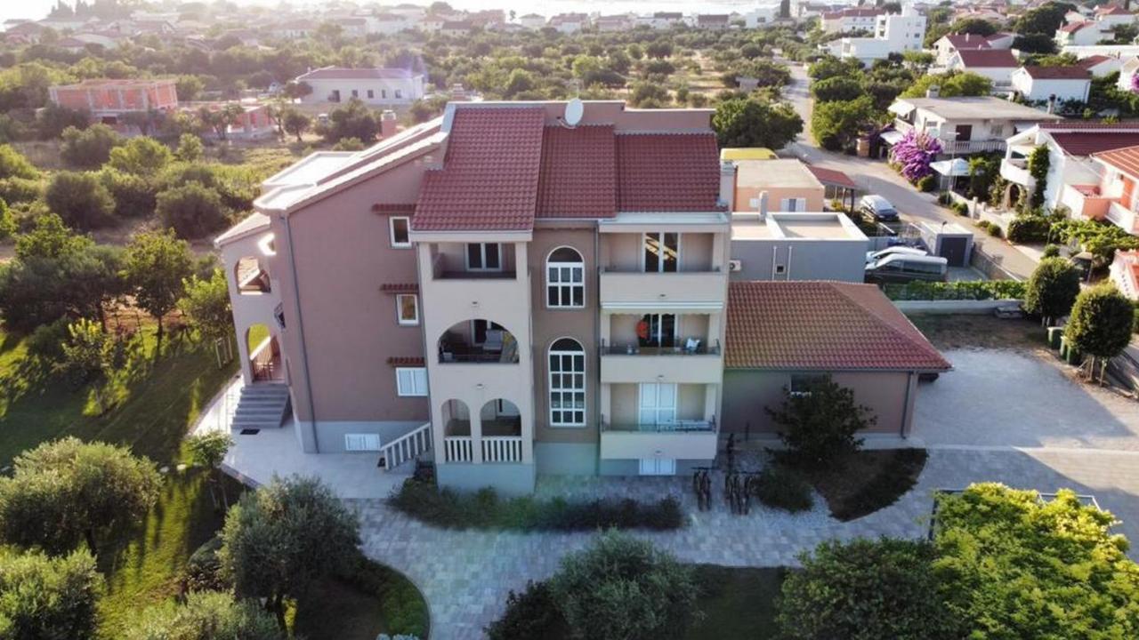 Luxury Apartments Garden Sukosan Ngoại thất bức ảnh
