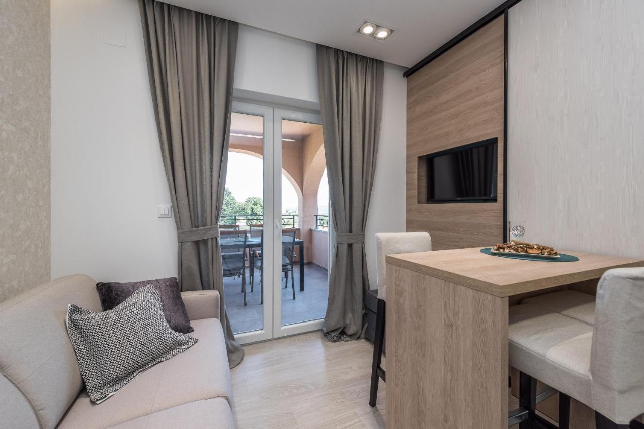 Luxury Apartments Garden Sukosan Ngoại thất bức ảnh