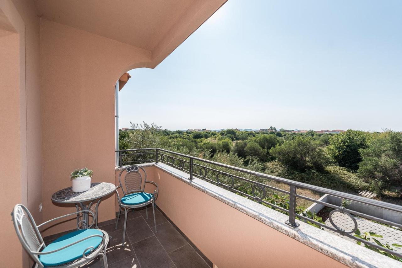 Luxury Apartments Garden Sukosan Ngoại thất bức ảnh